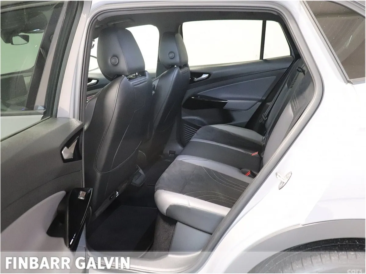 Volkswagen ID.4 SUV, Electric, 2023, Grey