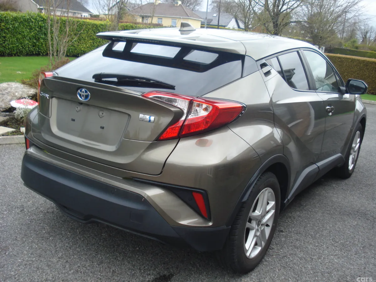 Toyota C-HR Hatchback, Petrol Hybrid, 2021, Gold