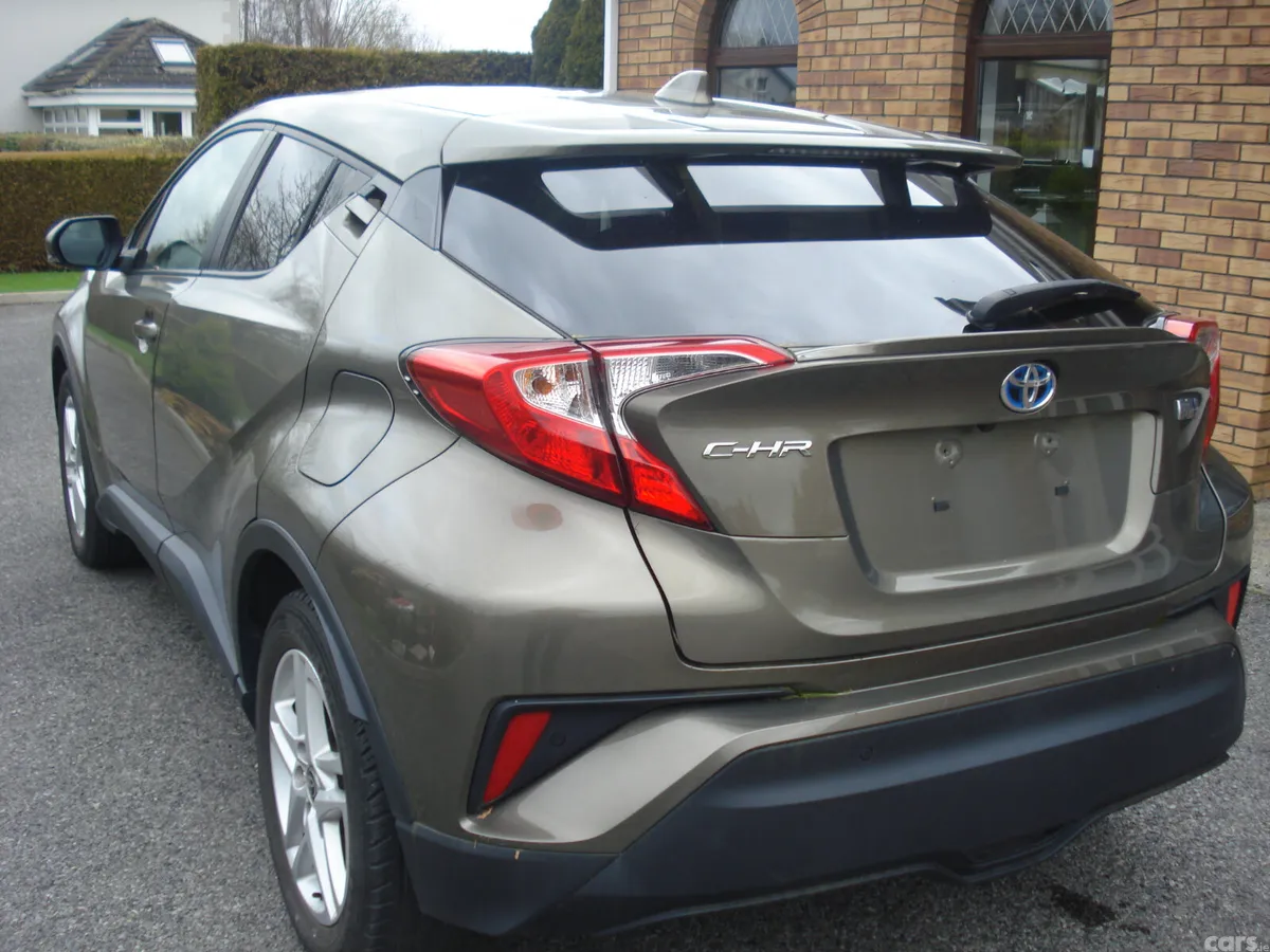 Toyota C-HR Hatchback, Petrol Hybrid, 2021, Gold
