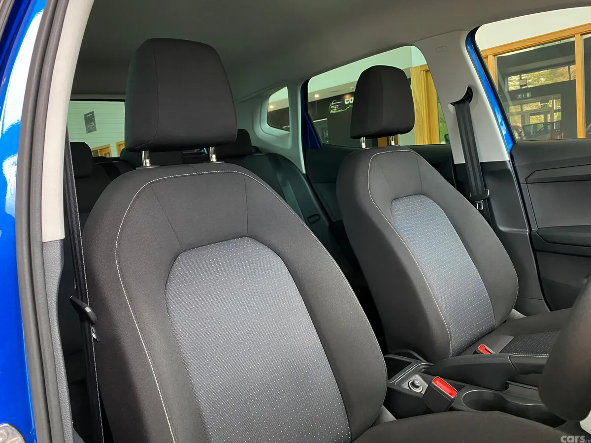 SEAT Arona SUV, Petrol, 2023, Blue