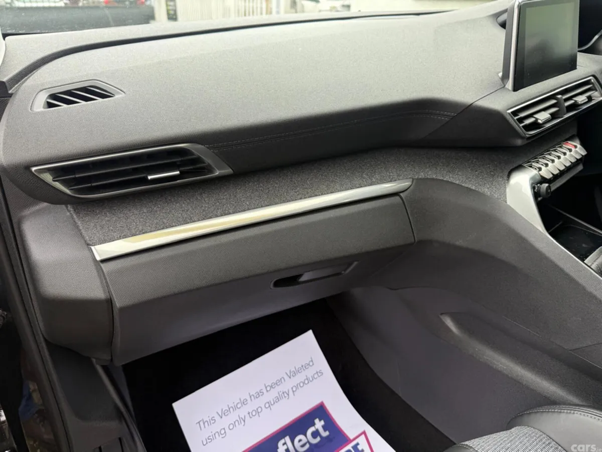 Peugeot 3008 Hatchback, Diesel, 2017, Black