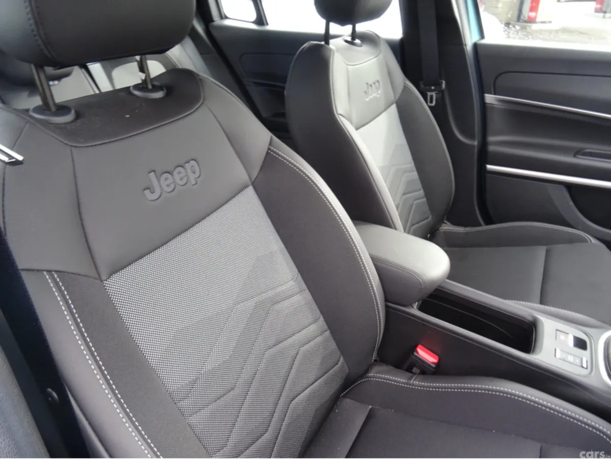 Jeep Avenger SUV, Petrol, 2025, Blue