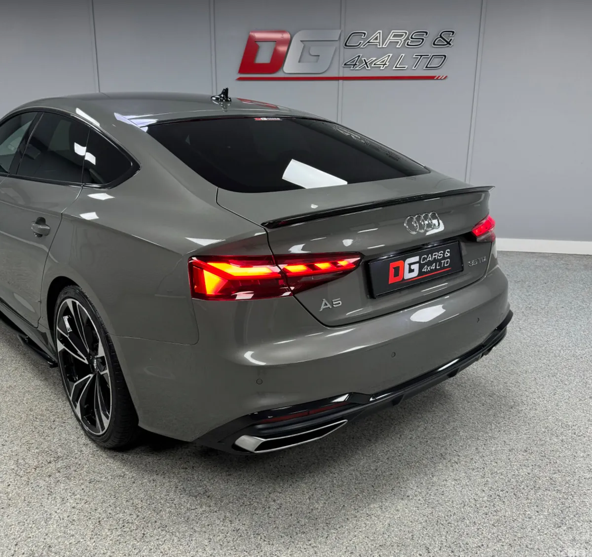 Audi A5 Hatchback, Diesel Hybrid, 2022, Grey