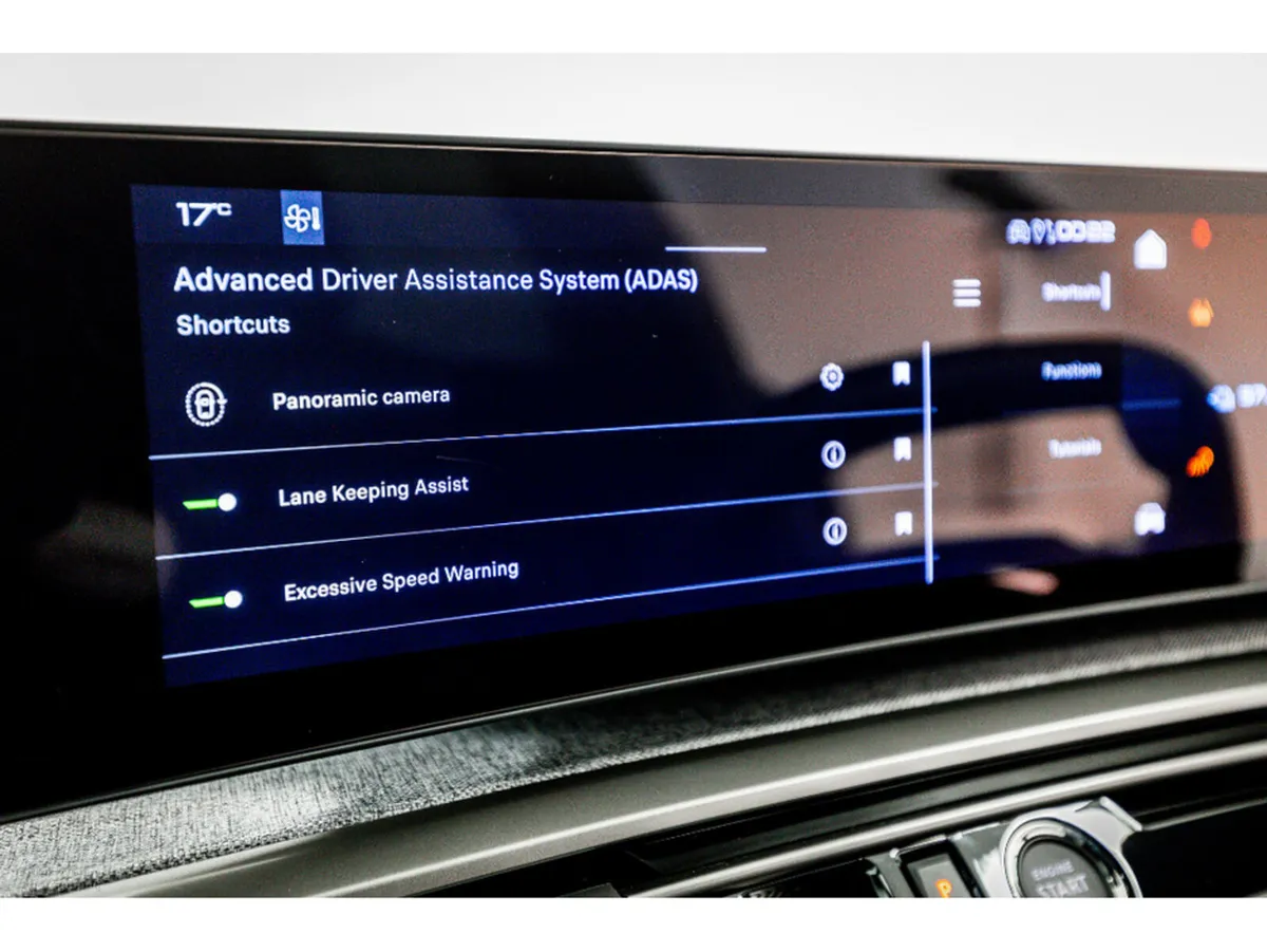 Peugeot 5008 SUV, Electric, 2026, Grey