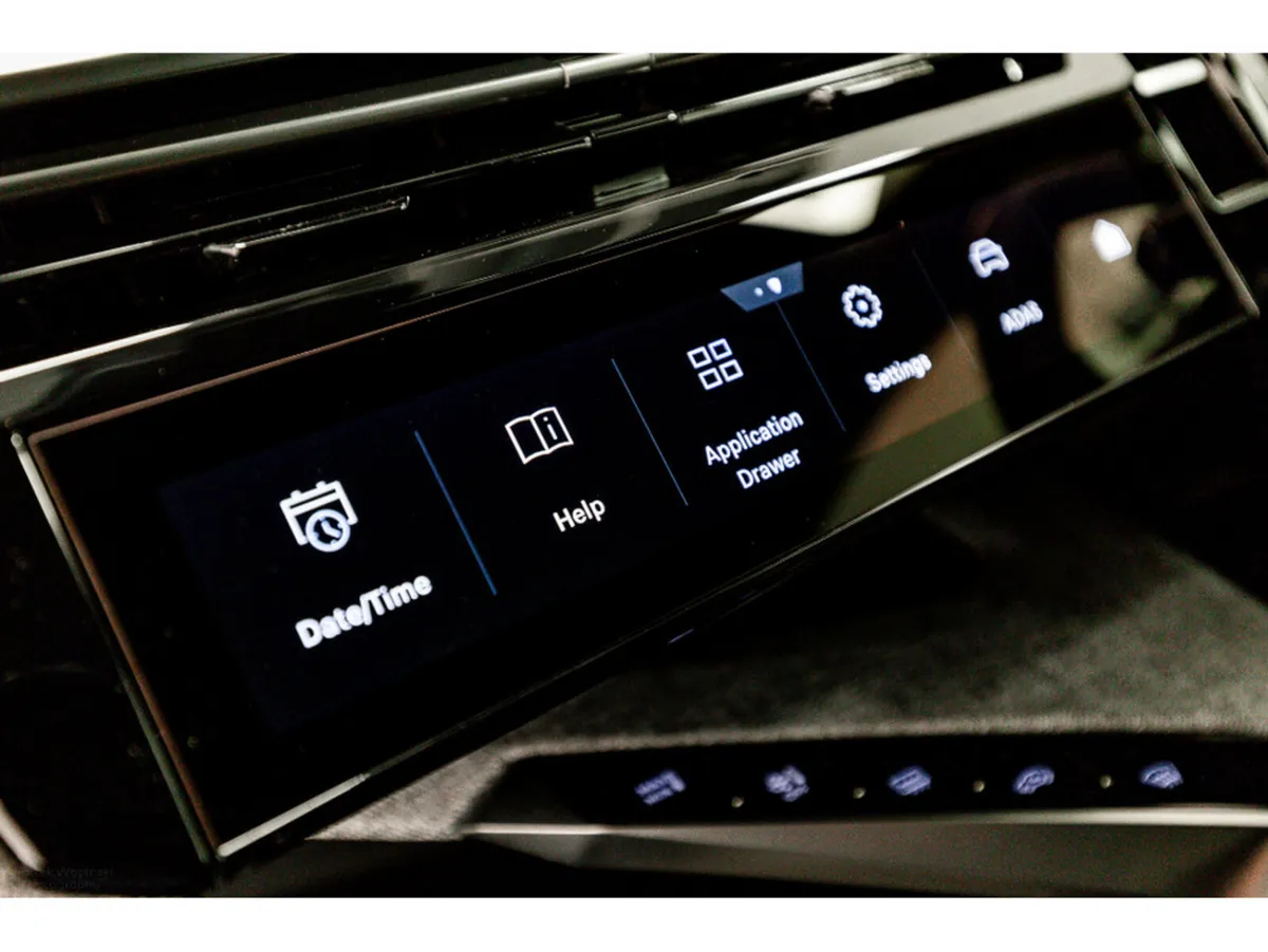 Peugeot 3008 SUV, Electric, 2026, Black
