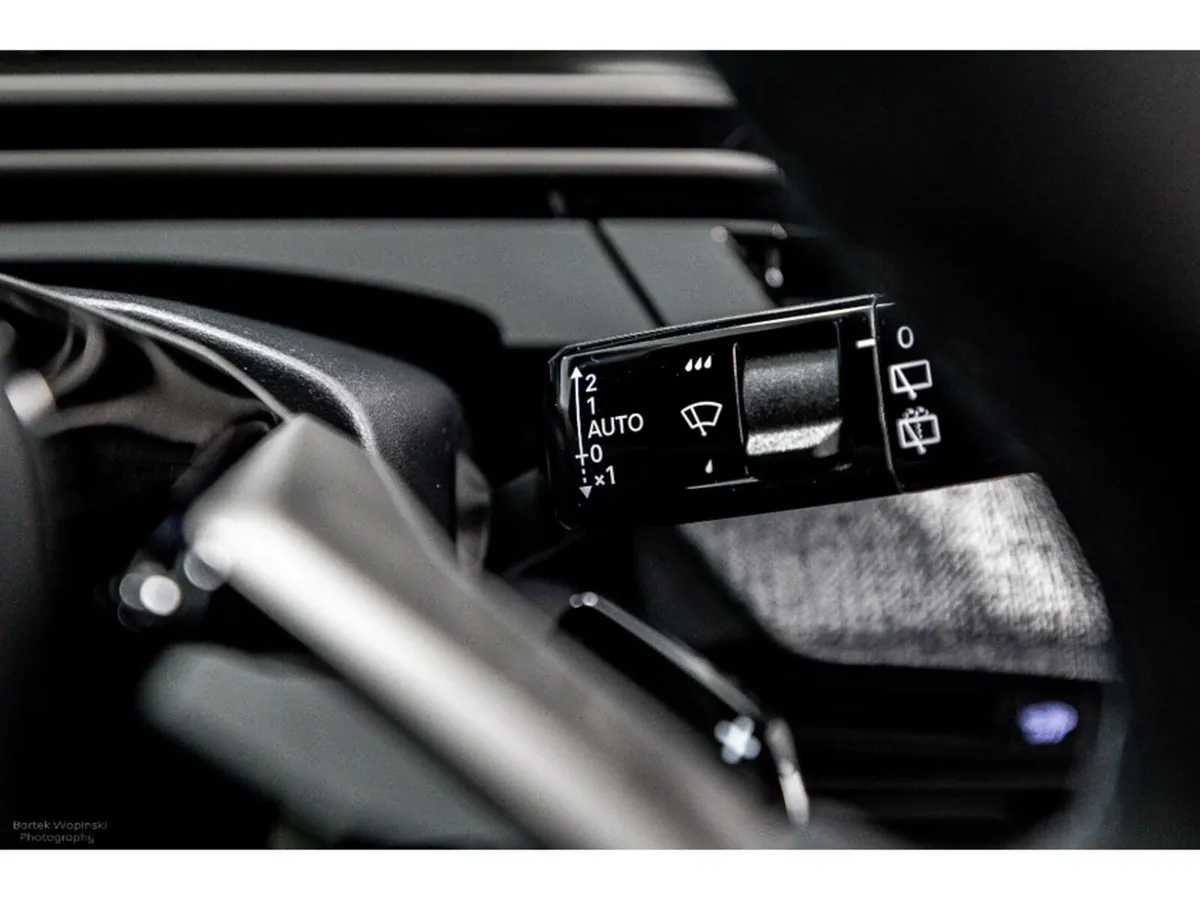 Peugeot 5008 SUV, Electric, 2026, Grey