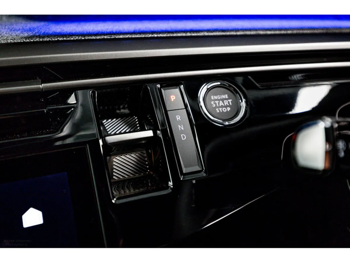 Peugeot 5008 SUV, Electric, 2026, Grey