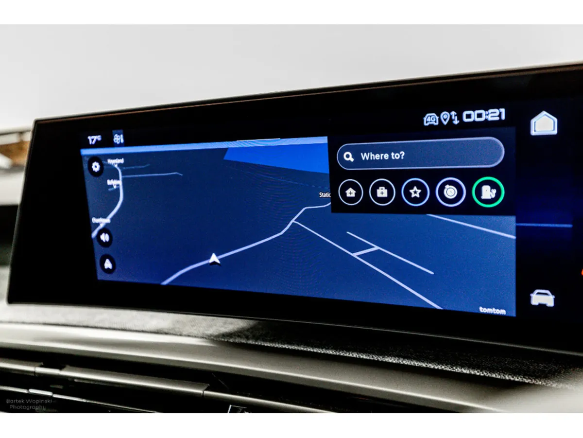 Peugeot 5008 SUV, Electric, 2026, Grey