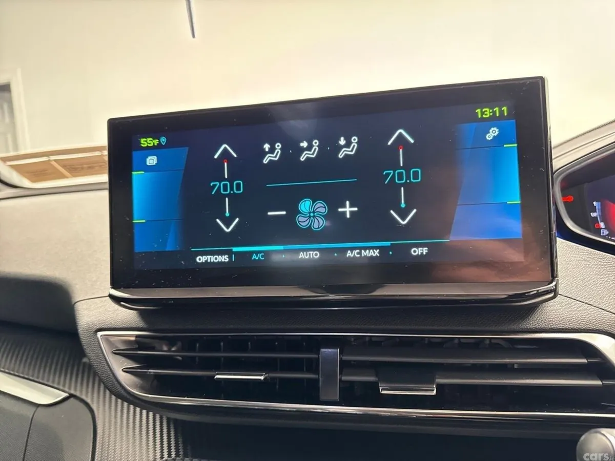 Peugeot 3008 MPV, Petrol Plug-in Hybrid, 2024, Red