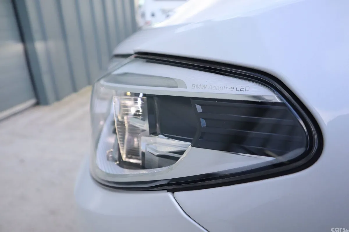 BMW 5-Series Saloon, Petrol Plug-in Hybrid, 2018, White