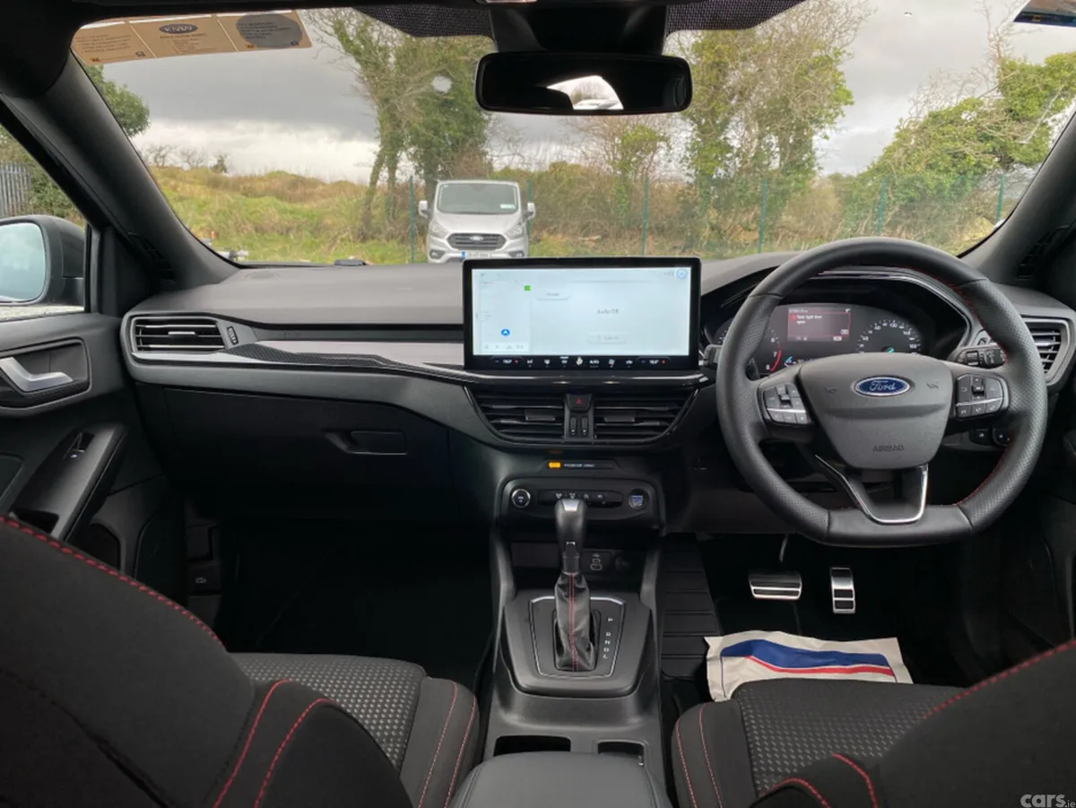 Ford Focus Hatchback, Petrol, 2025, Grey