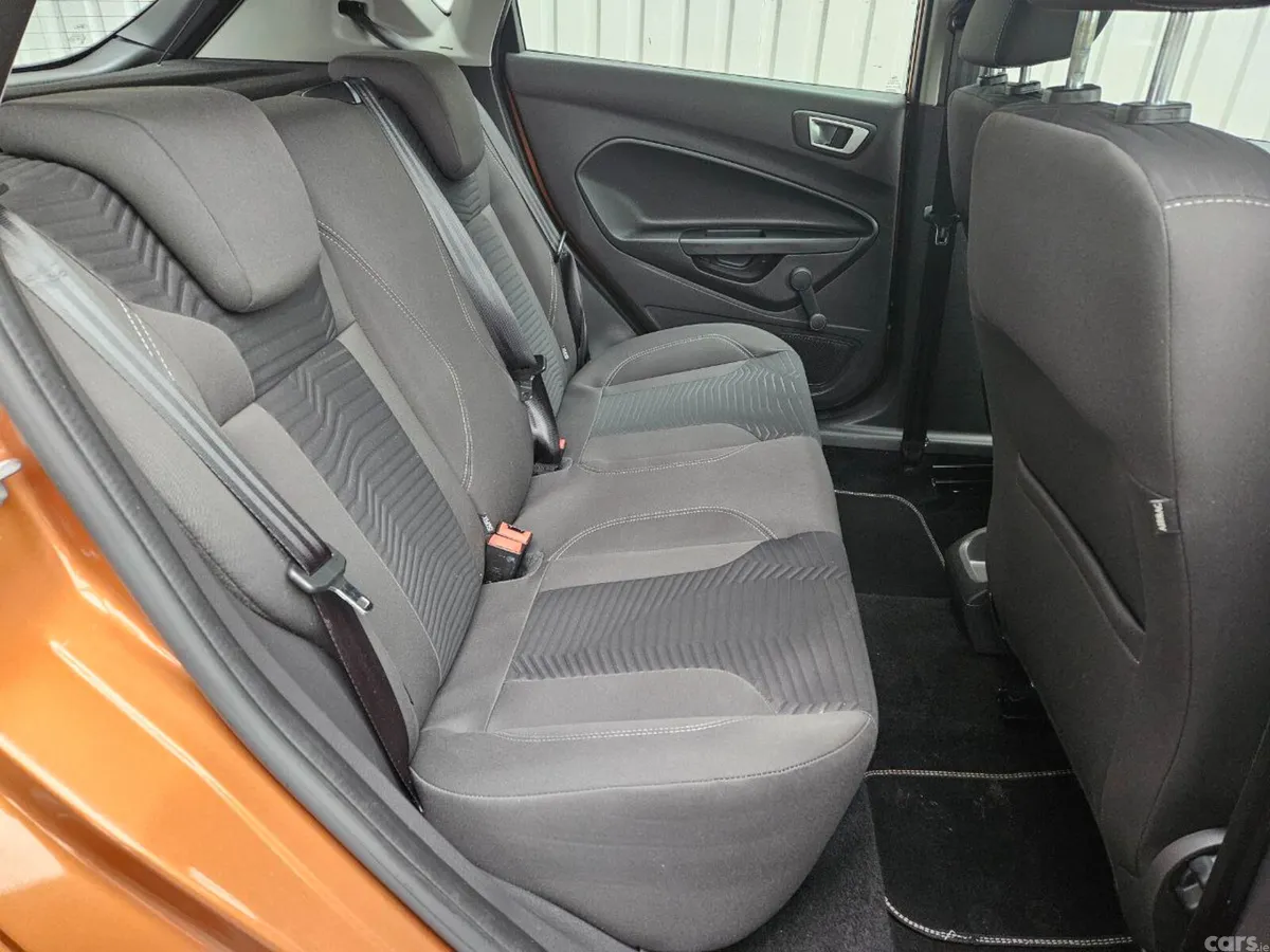 Ford Fiesta Hatchback, Petrol, 2017, Brown