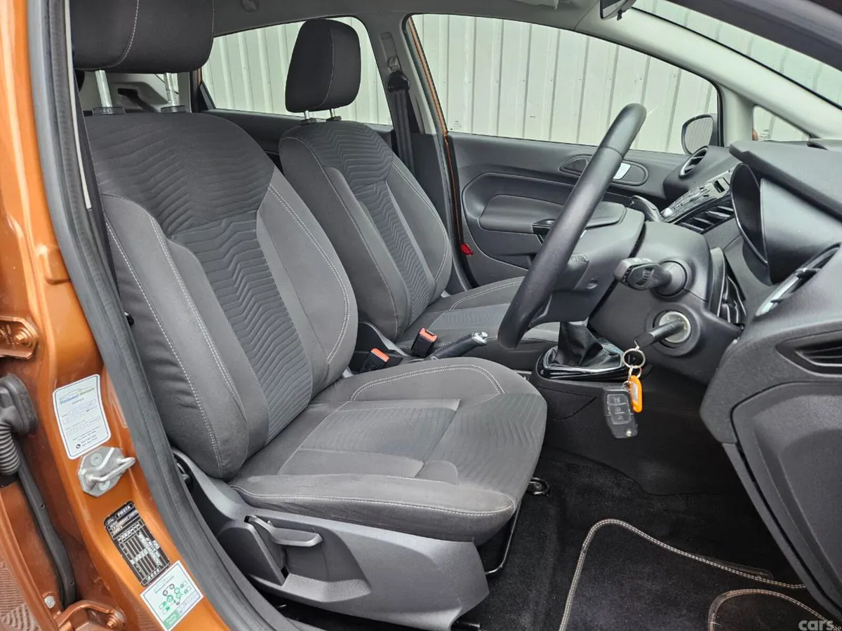 Ford Fiesta Hatchback, Petrol, 2017, Brown