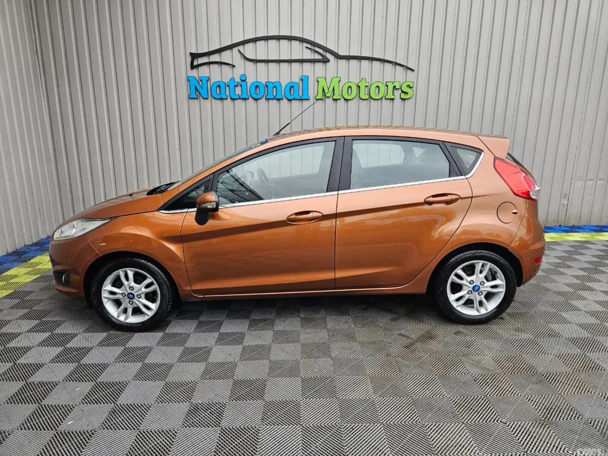 Ford Fiesta Hatchback, Petrol, 2017, Brown