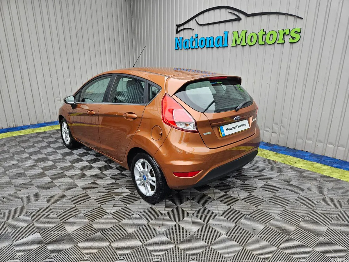 Ford Fiesta Hatchback, Petrol, 2017, Brown