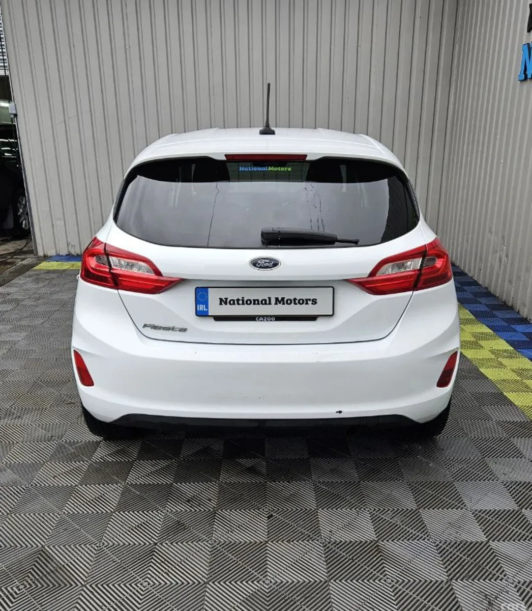 Ford Fiesta Hatchback, Petrol, 2019, White