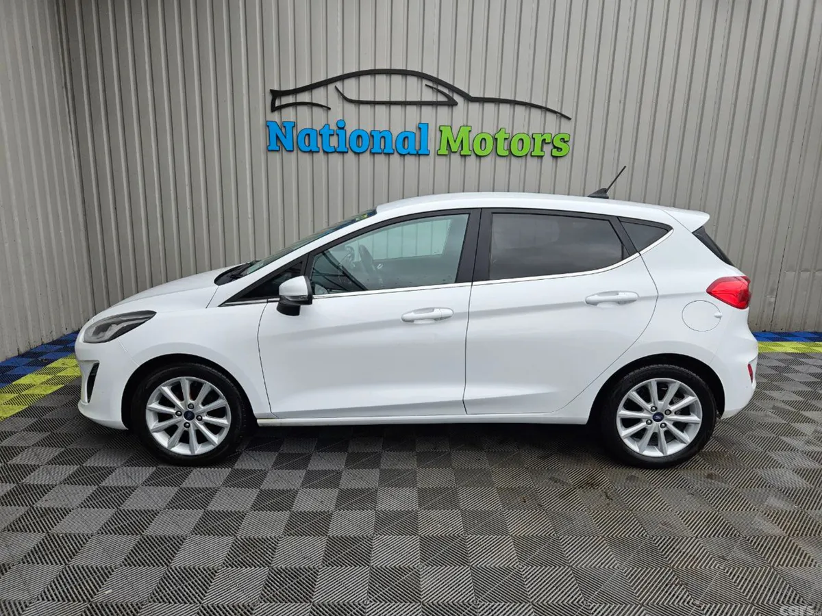 Ford Fiesta Hatchback, Petrol, 2019, White