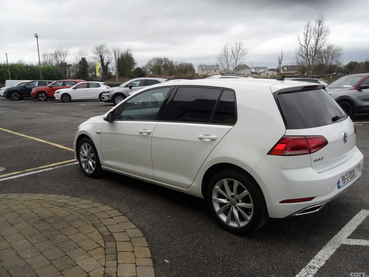 Volkswagen Golf Hatchback, Petrol, 2019, White