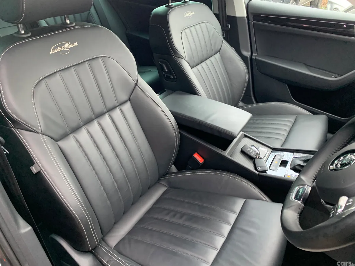 Skoda Superb Estate, Diesel, 2023, Grey