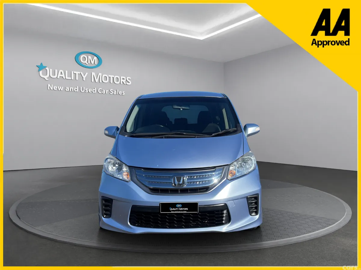 Honda Freed MPV, Petrol, 2014, Silver