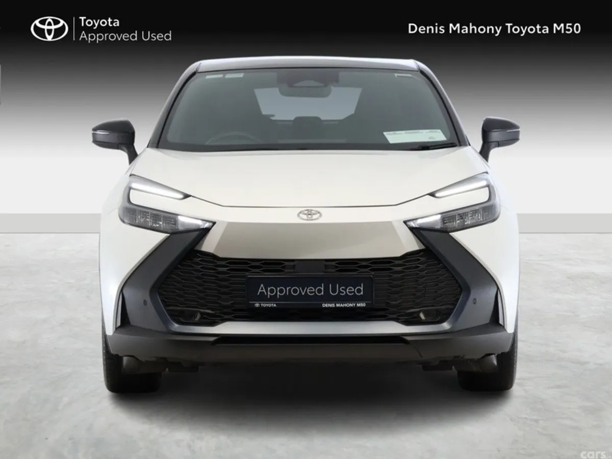 Toyota C-HR SUV, Petrol Hybrid, 2024, White