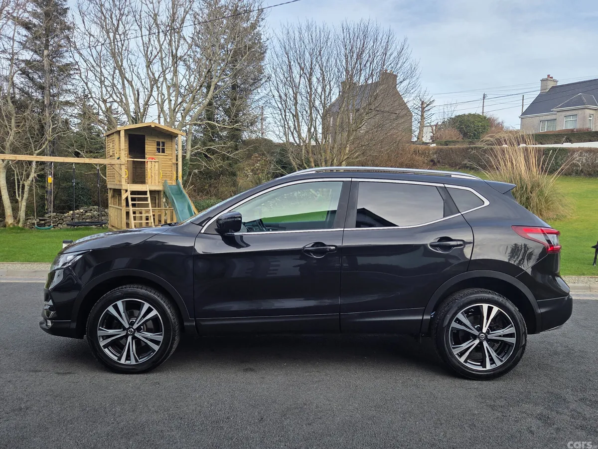 Nissan Qashqai SUV, Diesel, 2018, Black