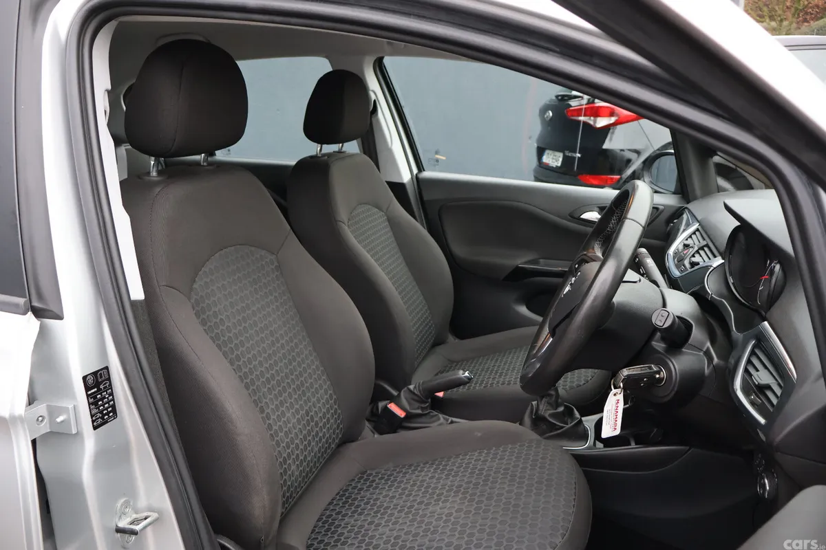 Opel Corsa Hatchback, Petrol, 2019, Grey