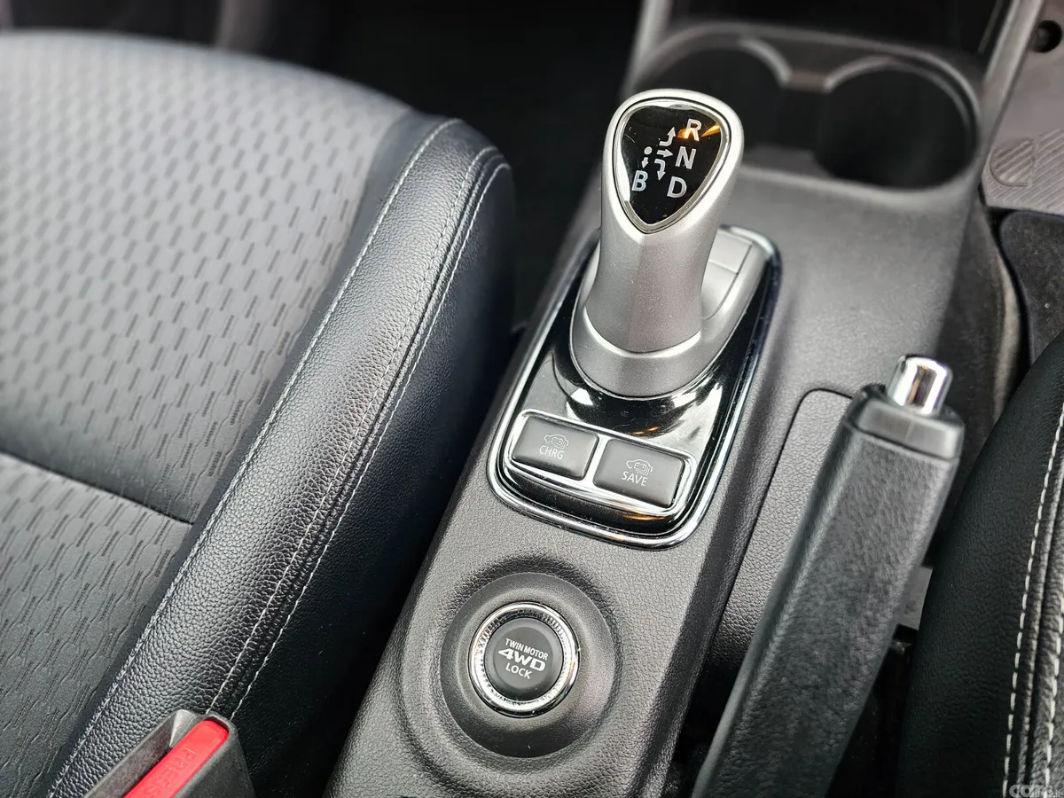 Mitsubishi Outlander SUV, Petrol Plug-in Hybrid, 2015, Grey