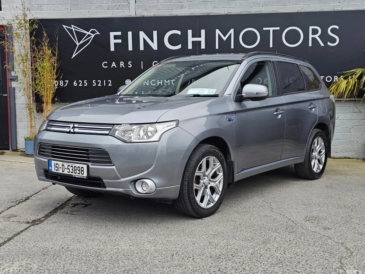 Mitsubishi Outlander SUV, Petrol Plug-in Hybrid, 2015, Grey
