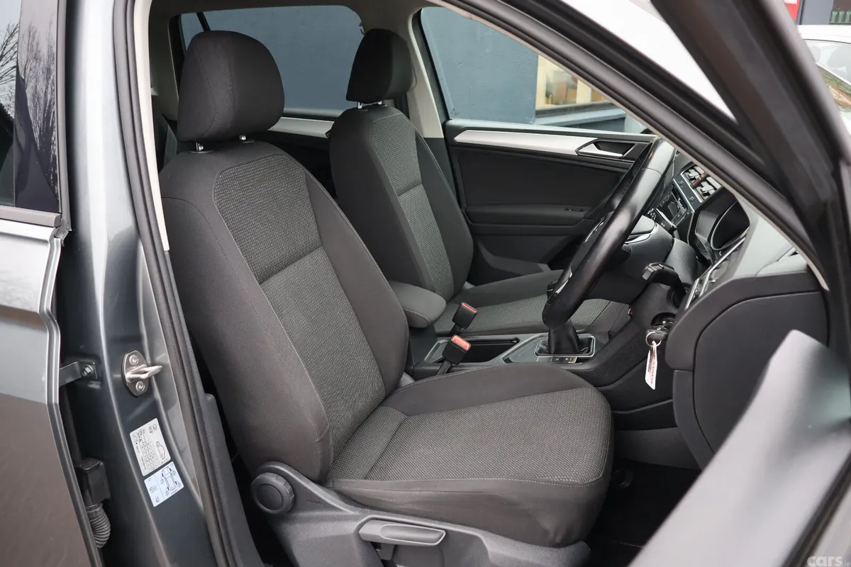 Volkswagen Tiguan SUV, Petrol, 2018, Grey