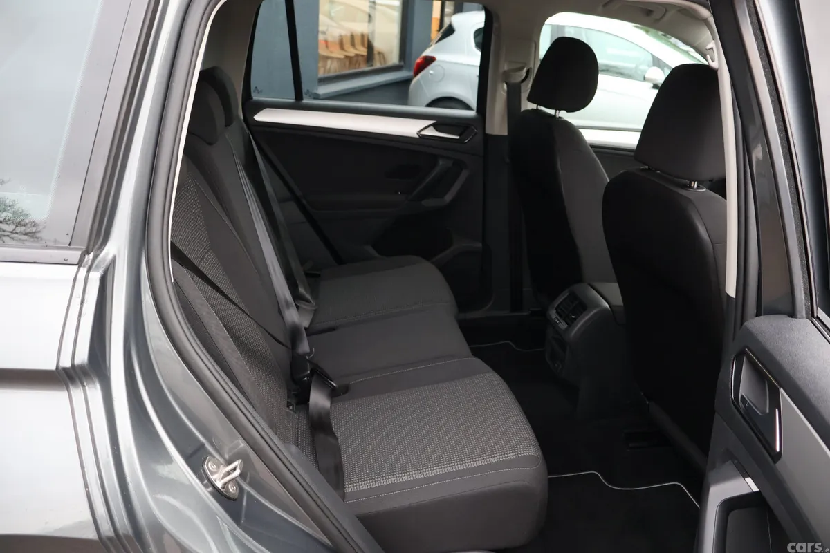 Volkswagen Tiguan SUV, Petrol, 2018, Grey