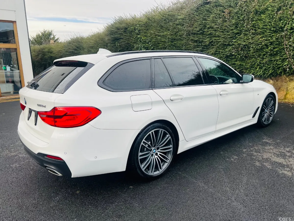 BMW 5-Series Estate, Diesel, 2019, White