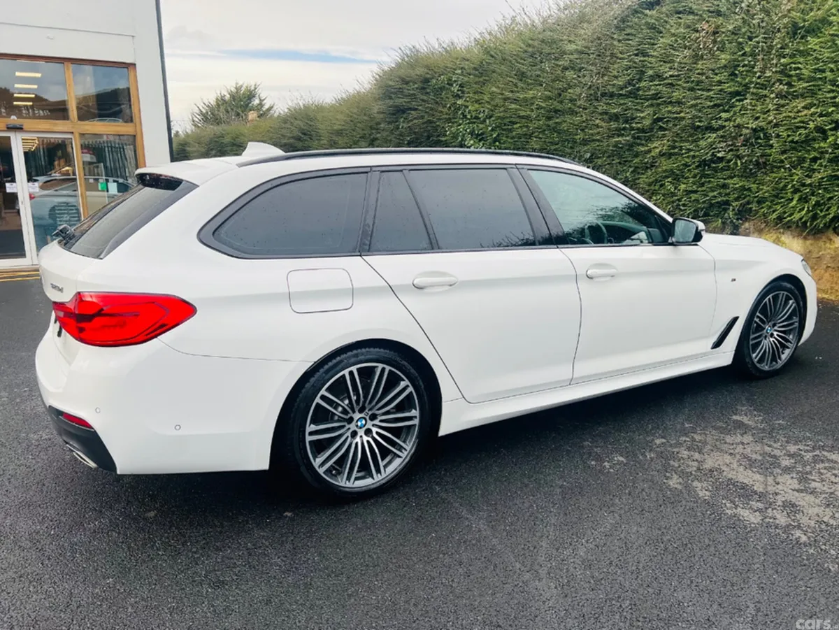 BMW 5-Series Estate, Diesel, 2019, White