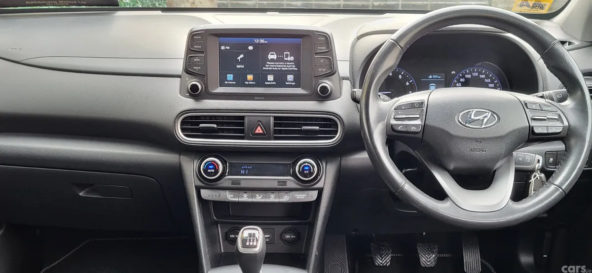 Hyundai KONA MPV, Petrol, 2018, Green