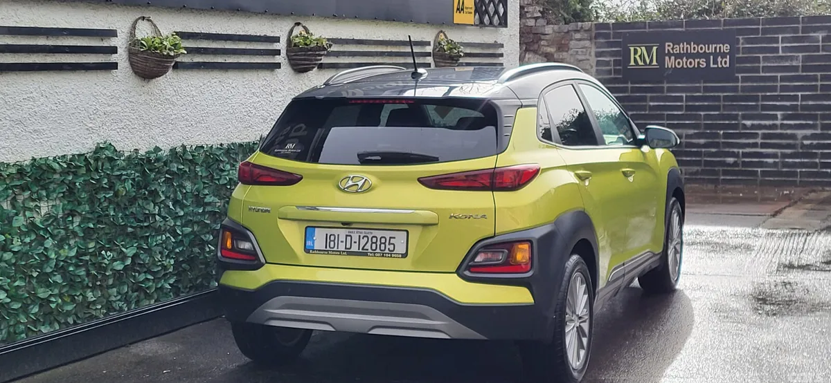 Hyundai KONA MPV, Petrol, 2018, Green