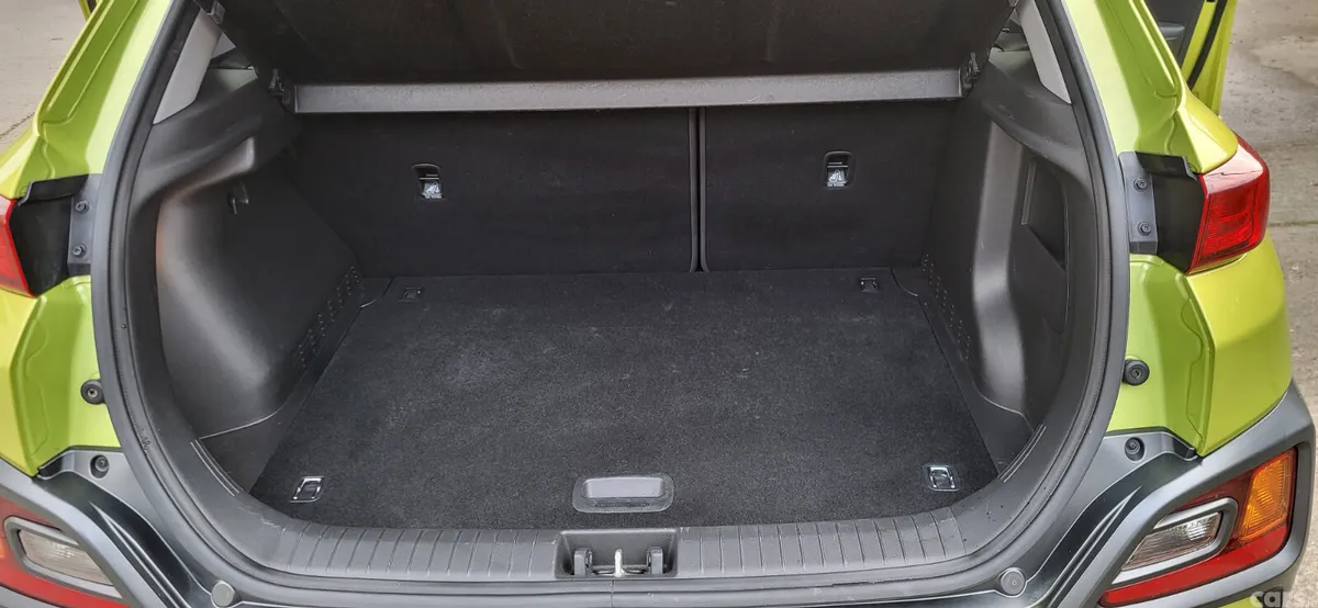 Hyundai KONA MPV, Petrol, 2018, Green