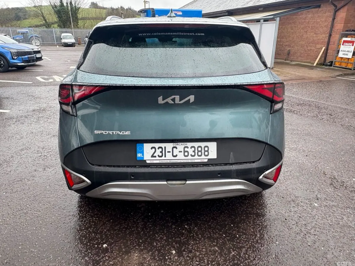 Kia Sportage SUV, Diesel Hybrid, 2023, Grey