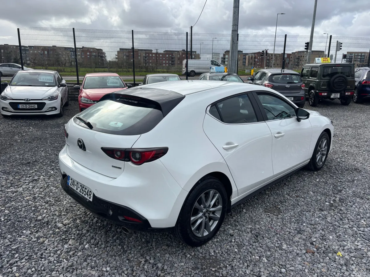 Mazda Mazda3 Hatchback, Petrol, 2024, White