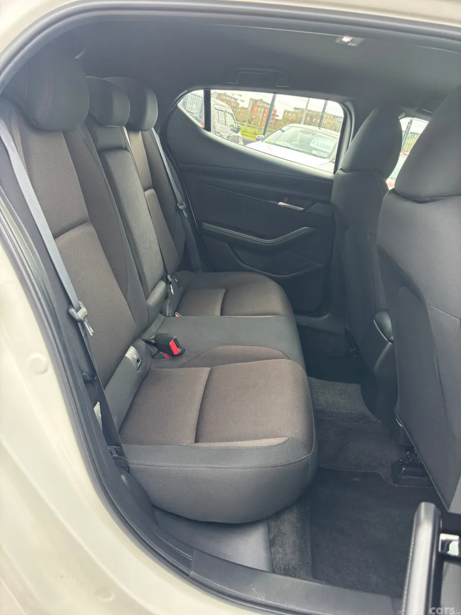 Mazda Mazda3 Hatchback, Petrol, 2024, White