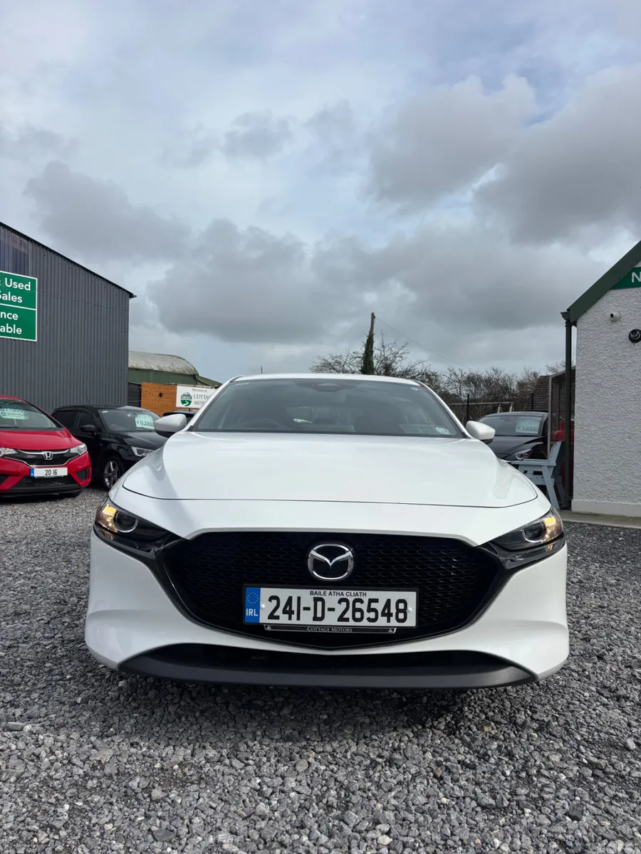 Mazda Mazda3 Hatchback, Petrol, 2024, White