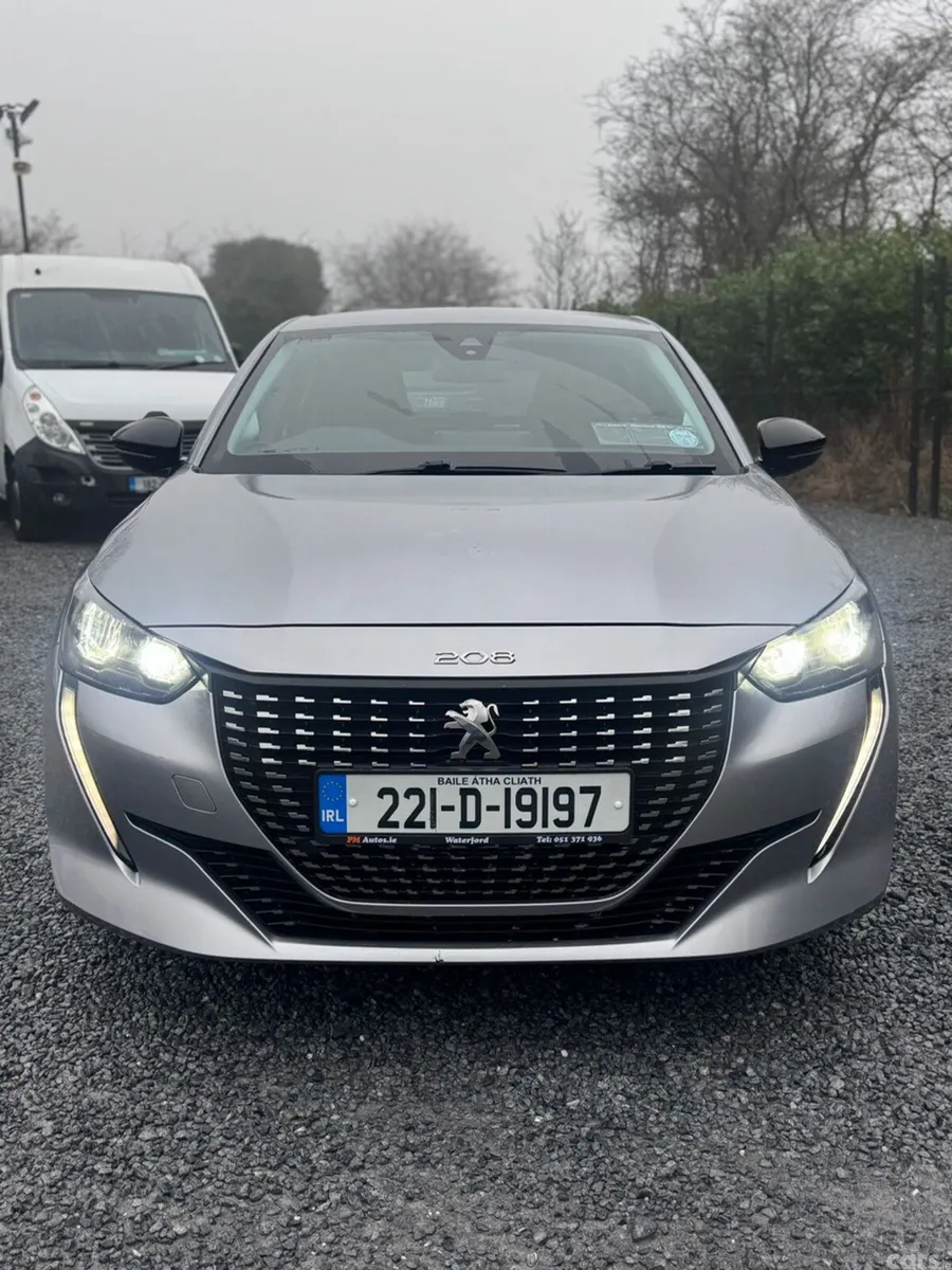 Peugeot 208 Hatchback, Petrol, 2022, Grey