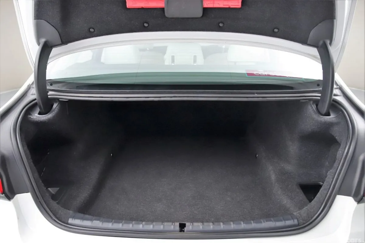BMW 5-Series Saloon, Diesel, 2021, White