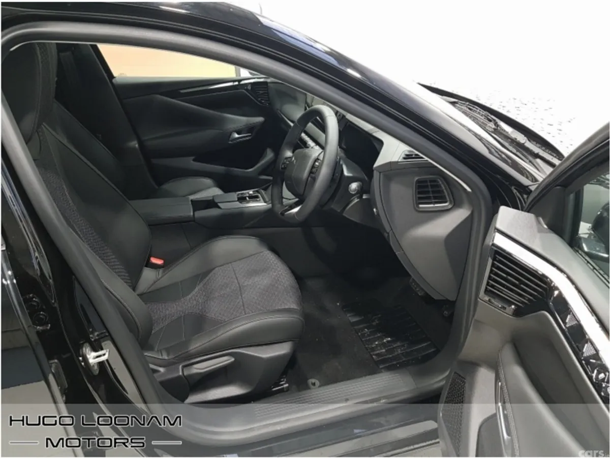 DS Automobiles DS 4 Hatchback, Petrol Hybrid, 2026, Black