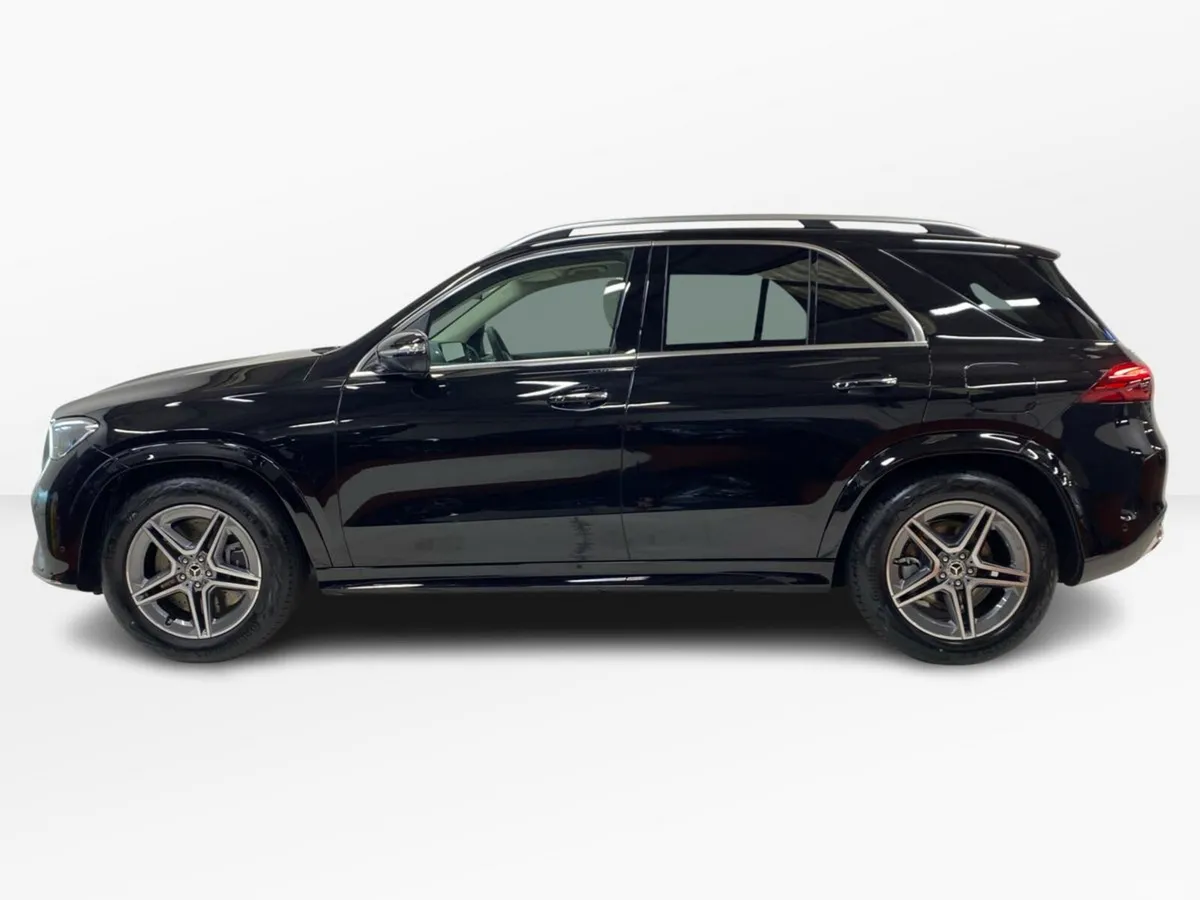 Mercedes-Benz GLE SUV, Petrol Plug-in Hybrid, 2026, Black