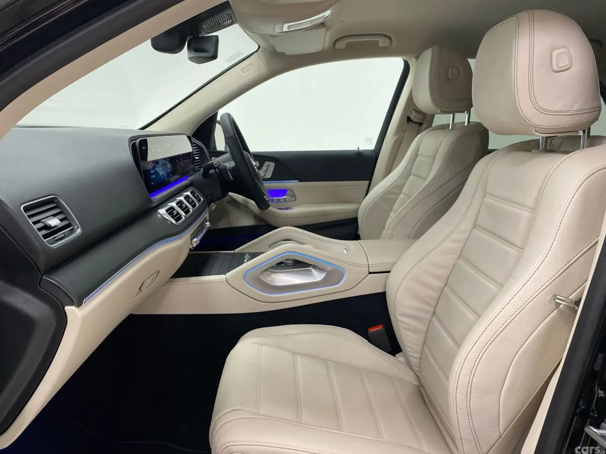 Mercedes-Benz GLE SUV, Petrol Plug-in Hybrid, 2026, Black