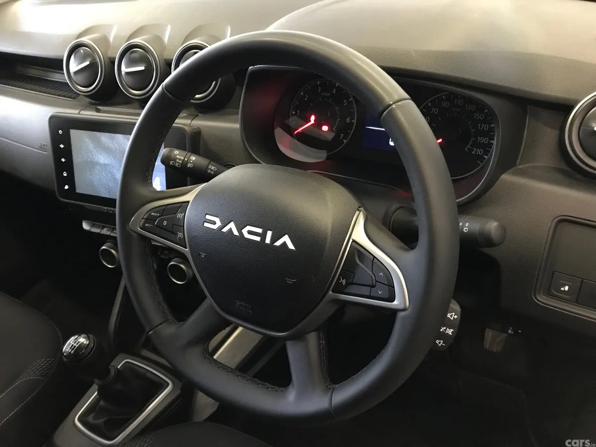 Dacia Duster SUV, Petrol, 2023, Grey