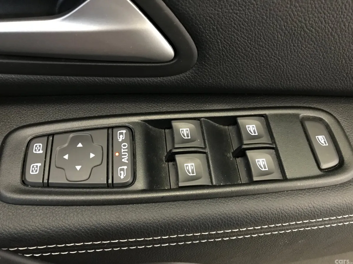 Dacia Duster SUV, Petrol, 2023, Grey