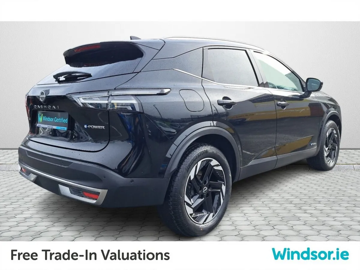 Nissan Qashqai SUV, Petrol Hybrid, 2025, Black