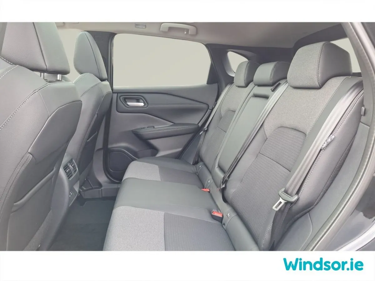 Nissan Qashqai SUV, Petrol Hybrid, 2025, Black