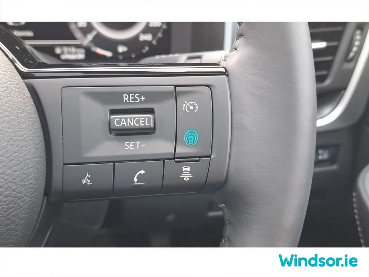 Nissan Qashqai SUV, Petrol Hybrid, 2025, Black